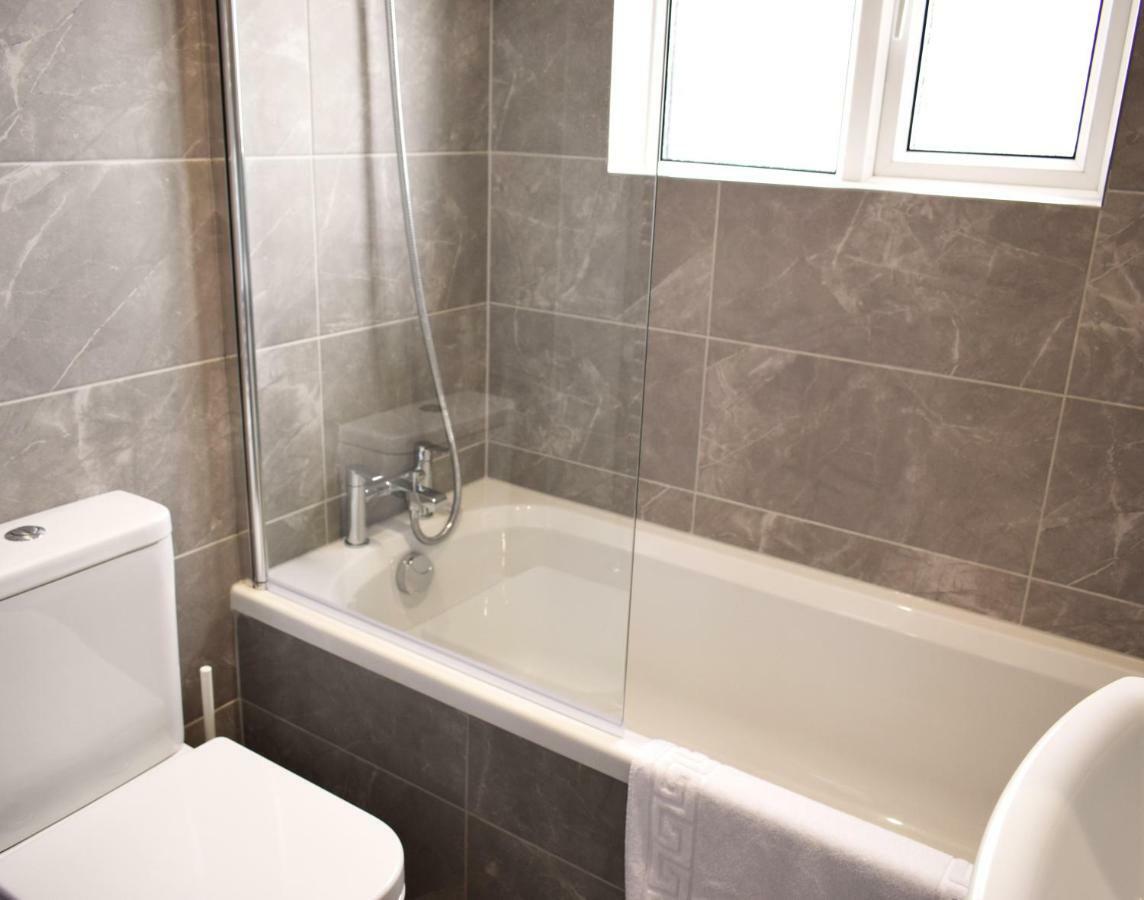Charming Three Bed Home Near City Centre And Hospital 사우샘프턴 외부 사진